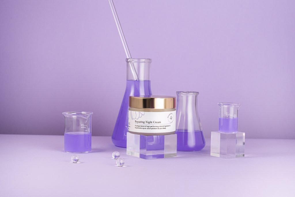 Vesuvius Cosmetics Neringa Norman LQ 18